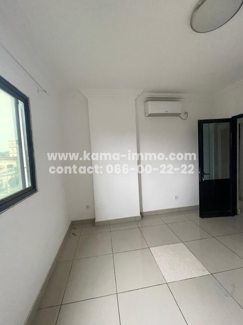Appartement à Louer à Awendje