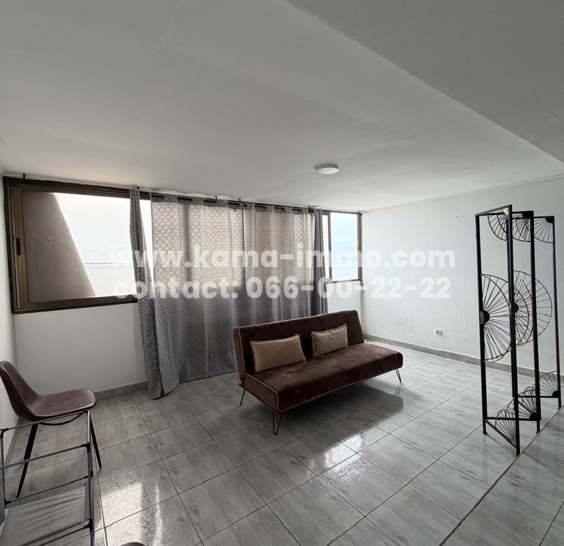 Studio Meublé à Louer Au centre ville avec vue sur Mer