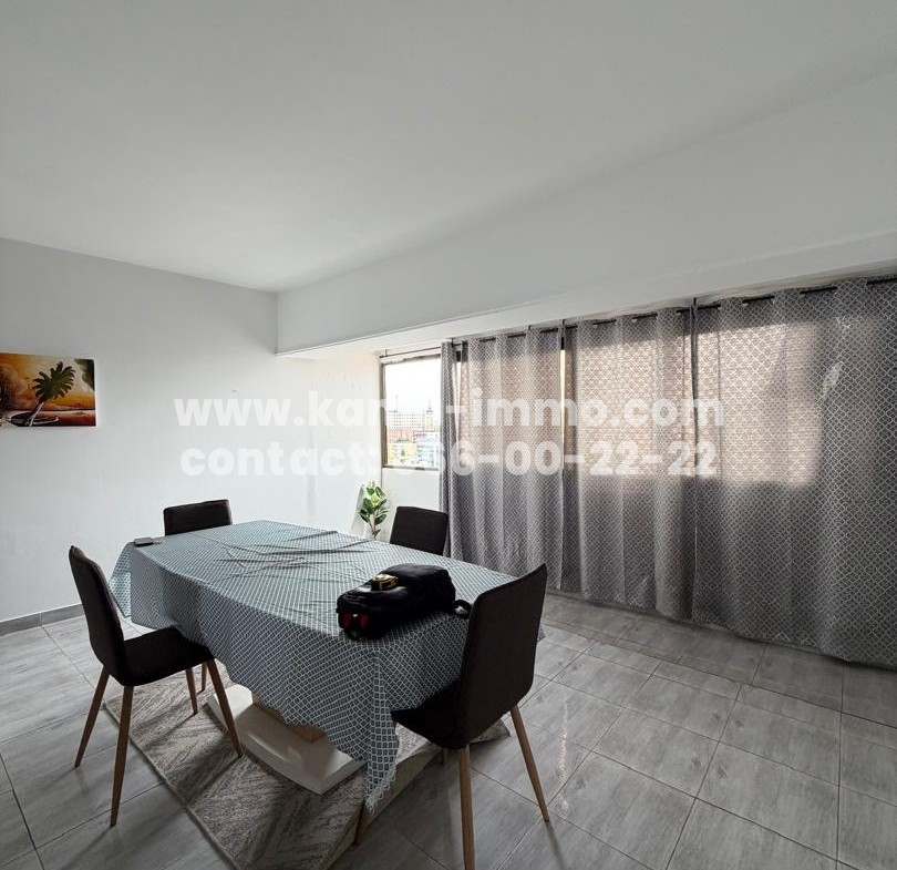Studio Meublé à Louer Au centre ville avec vue sur Mer