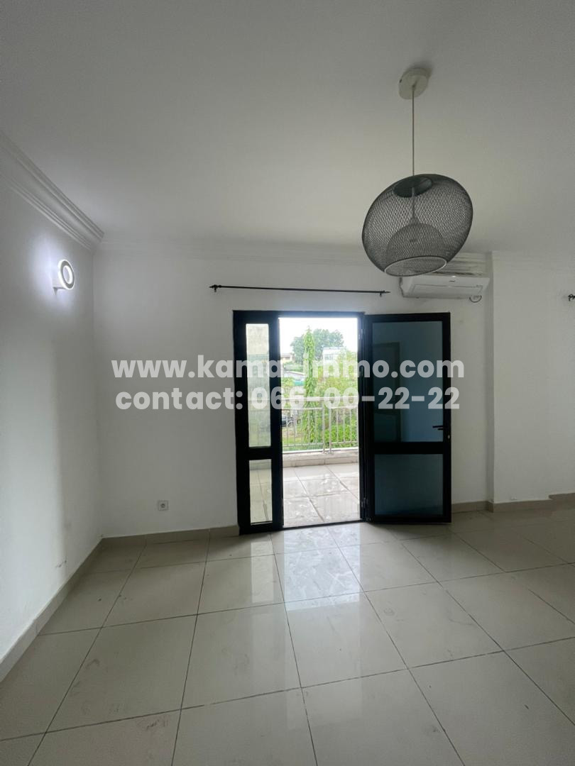 Appartement à Louer à Awendje