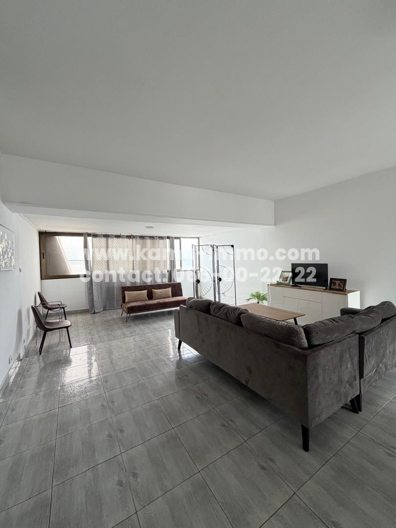 Studio Meublé à Louer Au centre ville avec vue sur Mer