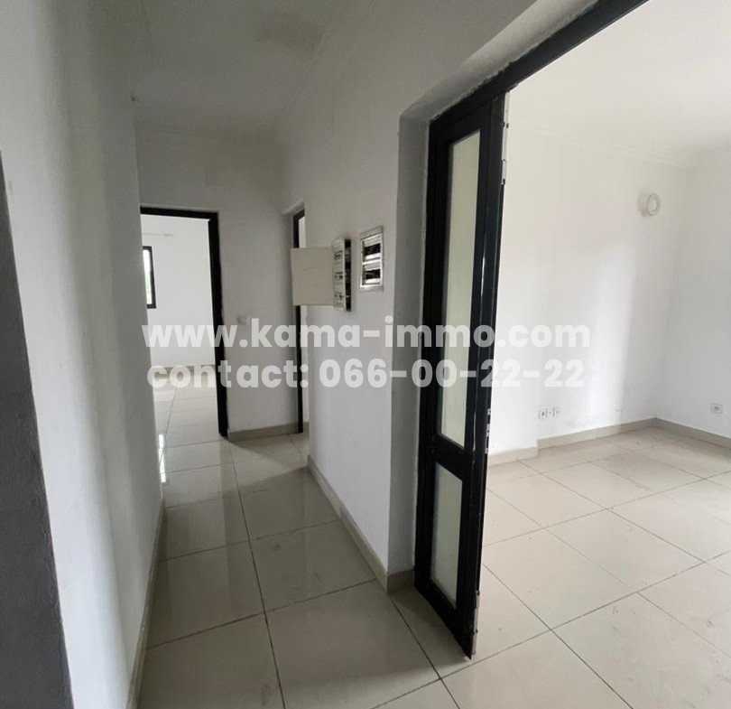 Appartement à Louer à Awendje